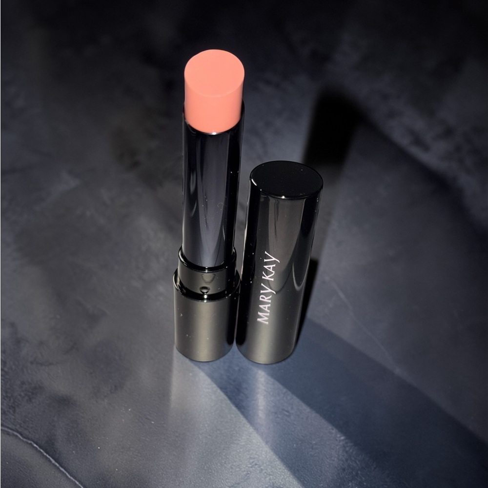 Mary Kay Better Than Bare Lipstick NIB Neutral Nude Cream Lip Color